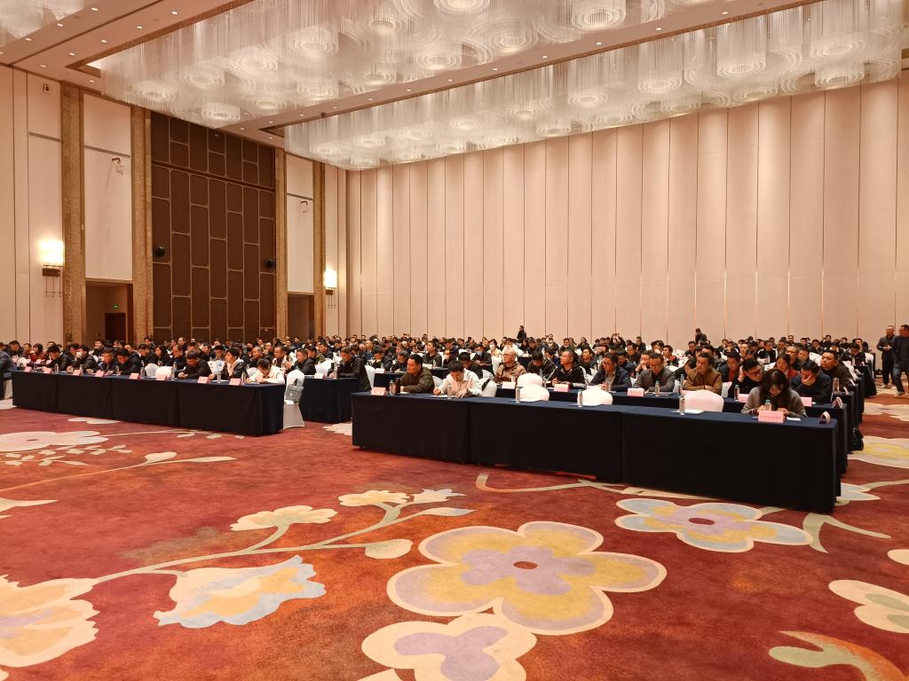 米兰app官网入口新手怎么玩米兰ap